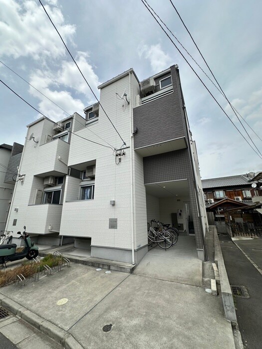 物件外観写真1　(外観写真)