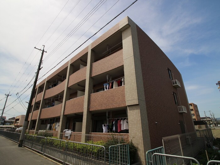 物件外観写真5　(駐輪場)