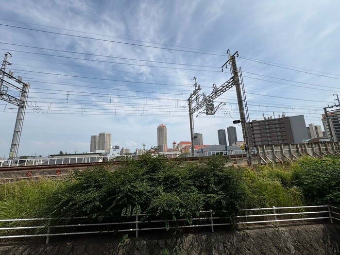 物件内観写真16　(室内からの展望)