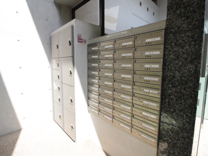 物件外観写真4　(建物設備)