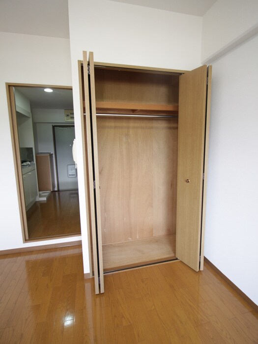 物件内観写真12　(収納)