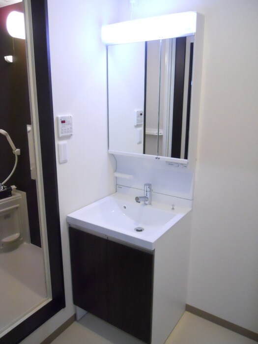 物件内観写真13　(洗面)