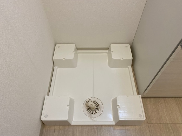 物件内観写真11　(洗濯機置場)