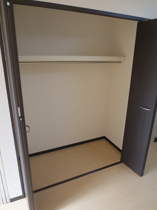 物件内観写真12　(収納)