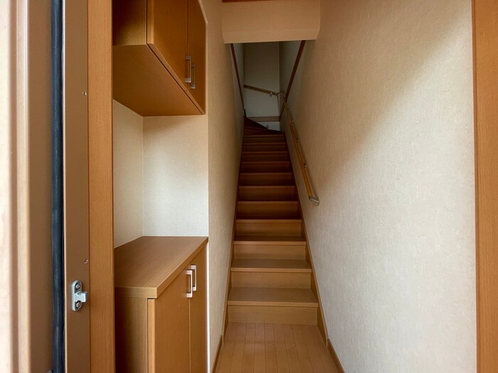 物件内観写真18　(廊下)