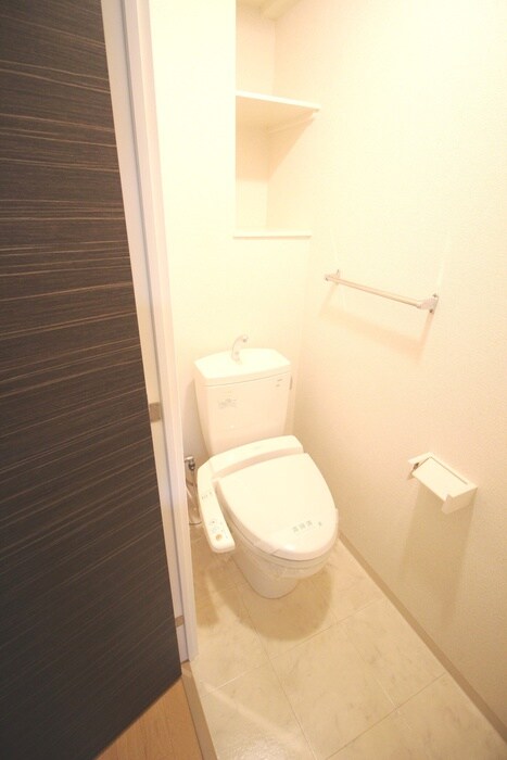 物件内観写真8　(トイレ)