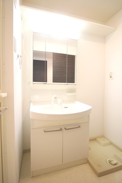 物件内観写真9　(洗面)