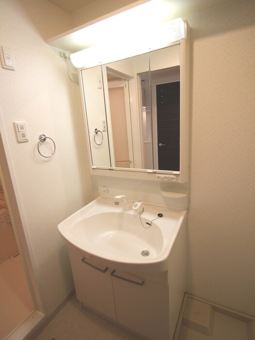 物件内観写真9　(洗面)