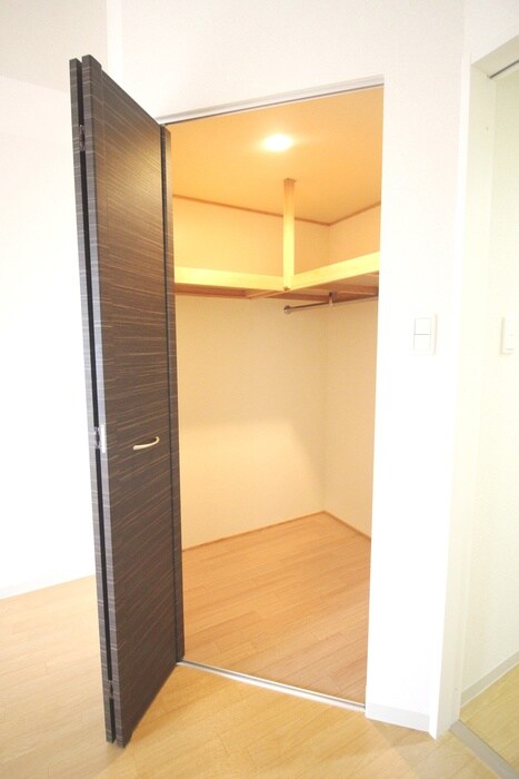 物件内観写真14　(収納)