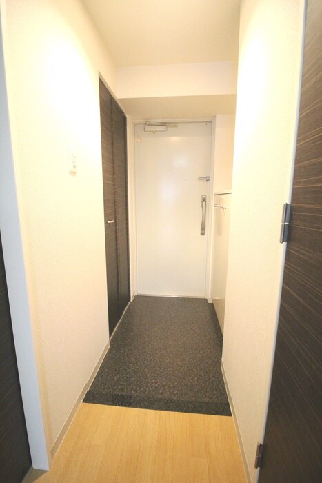 物件内観写真15　(玄関)