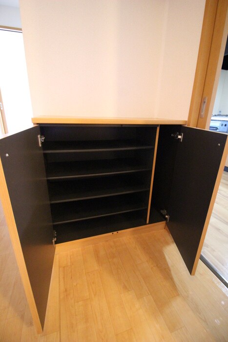 物件内観写真14　(靴箱)