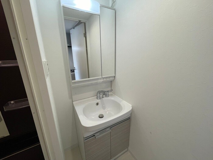 物件内観写真11　(洗面)