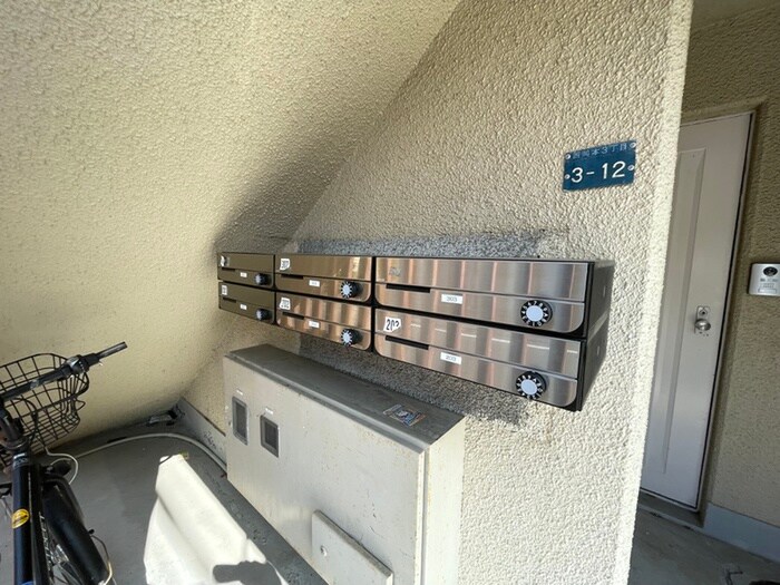 物件外観写真4　(建物設備)