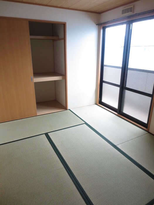 物件内観写真7　(居室)