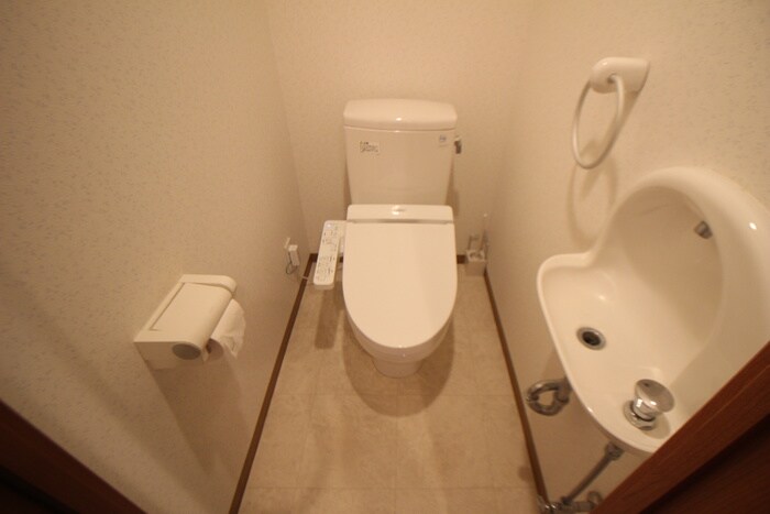 物件内観写真11　(トイレ)