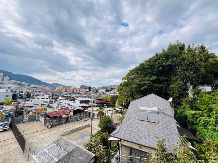 物件内観写真22　(室内からの展望)