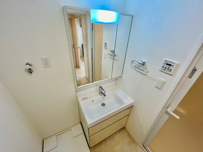 物件内観写真11　(洗面)