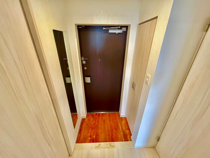 物件内観写真19　(玄関)