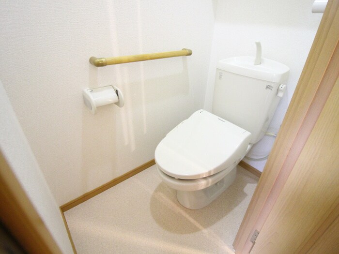 物件内観写真11　(トイレ)