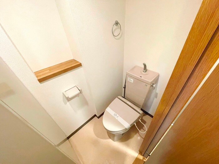 物件内観写真9　(トイレ)