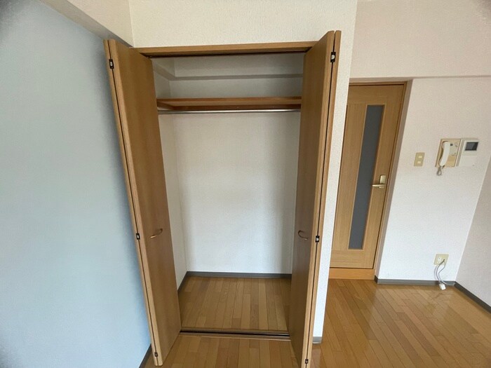 物件内観写真18　(収納)