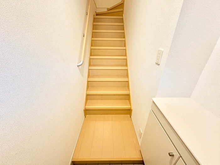 物件内観写真21　(廊下)