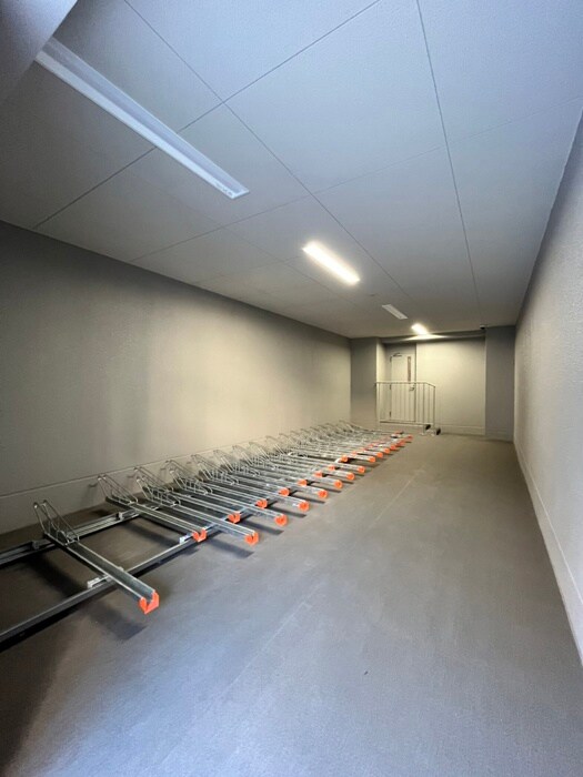 物件外観写真5　(駐輪場)