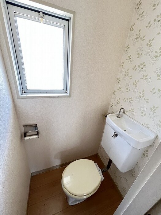 物件内観写真7　(トイレ)