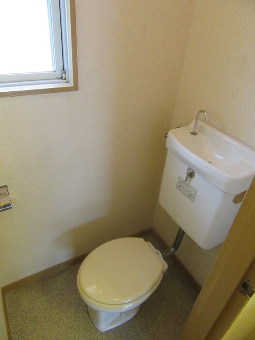 物件内観写真13　(トイレ)