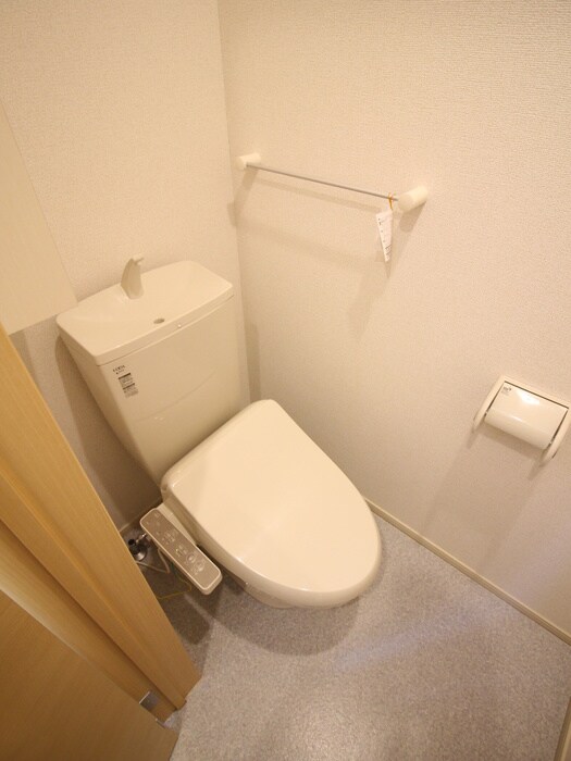 物件内観写真16　(トイレ)