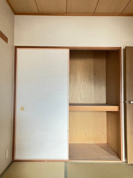 物件内観写真18　(収納)