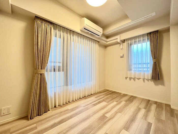 物件内観写真8　(居室)