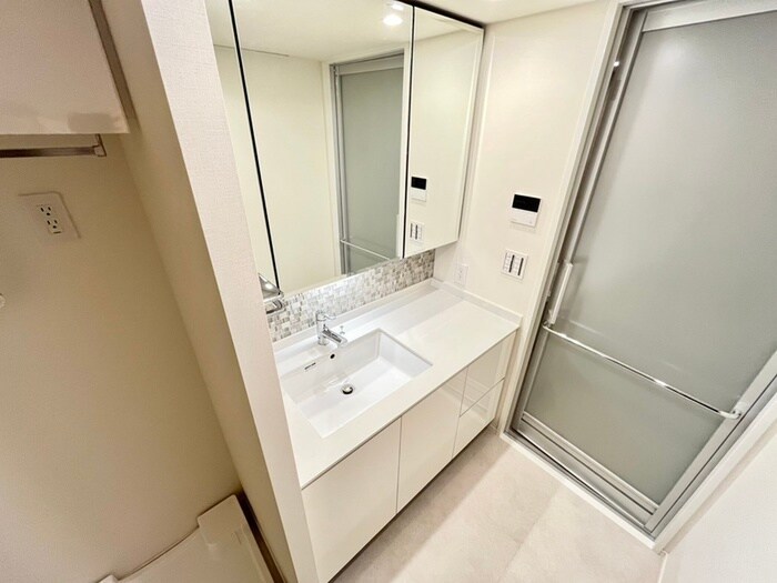 物件内観写真13　(洗面)