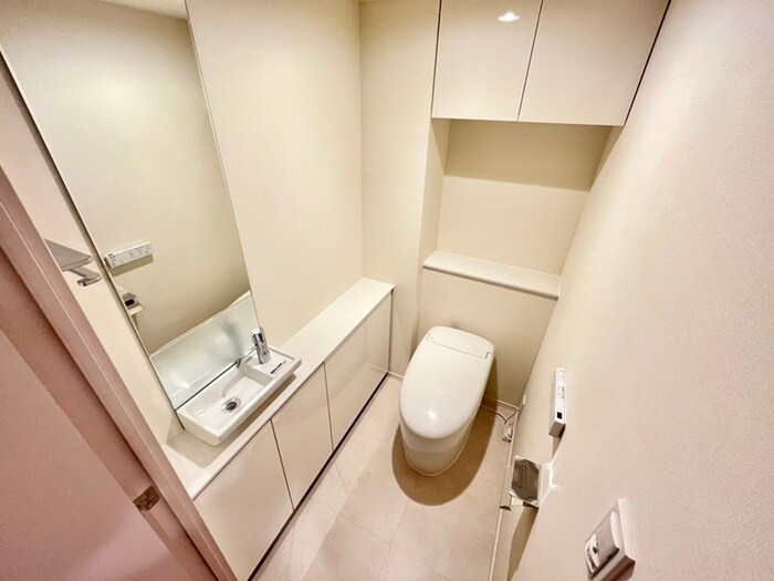 物件内観写真14　(トイレ)