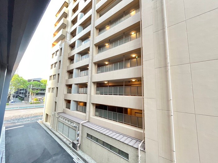 物件内観写真17　(室内からの展望)