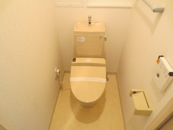 物件内観写真8　(トイレ)