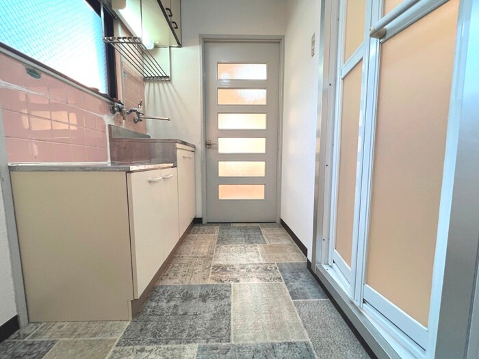 物件内観写真18　(廊下)