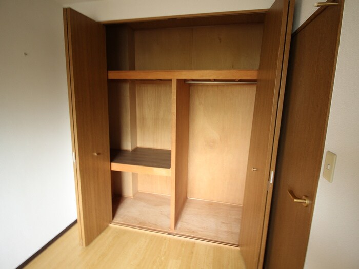 物件内観写真18　(収納)