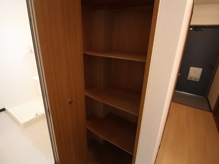 物件内観写真22　(収納)