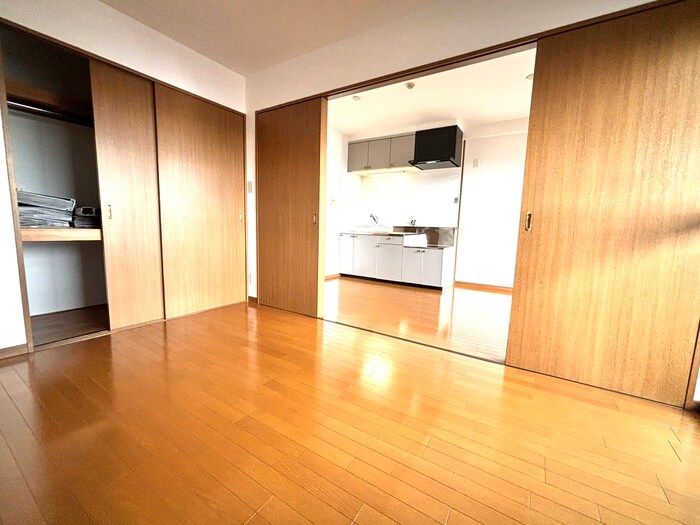 物件内観写真10　(居室)