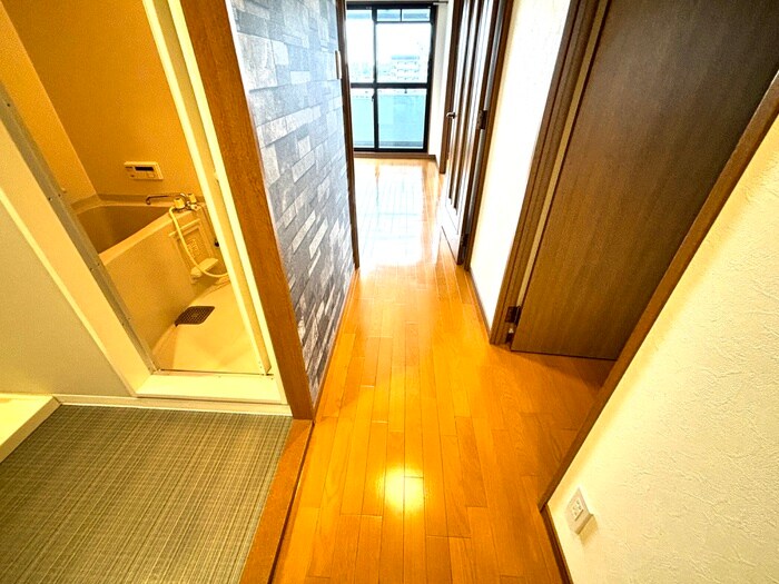 物件内観写真20　(廊下)