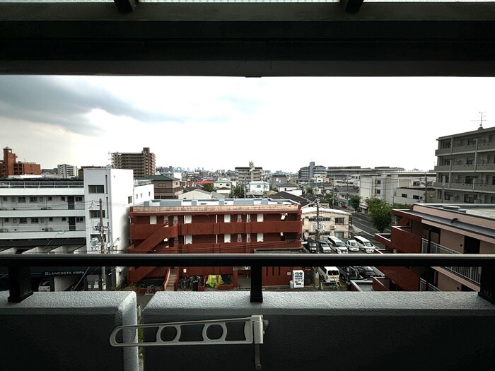 物件内観写真22　(室内からの展望)