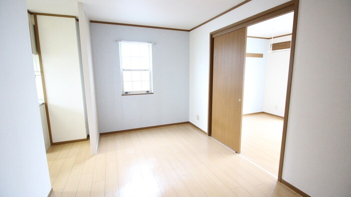 物件内観写真8　(居室)