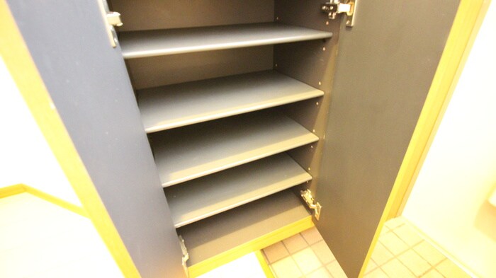 物件内観写真18　(靴箱)