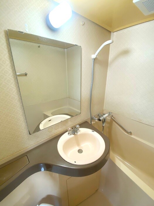 物件内観写真9　(洗面)