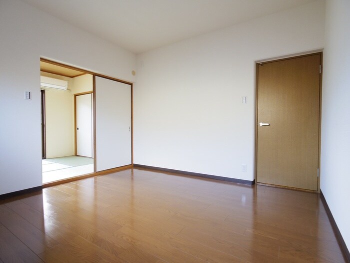 物件内観写真16　(居室)