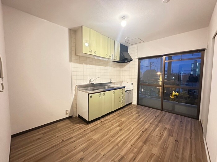 物件内観写真7　(居室)