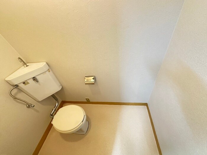 物件内観写真14　(トイレ)