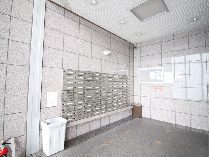 物件外観写真6　(建物設備)