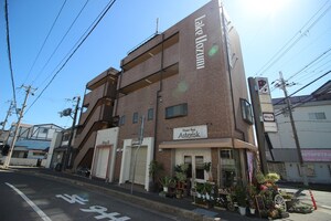 レ－ク魚住外観写真